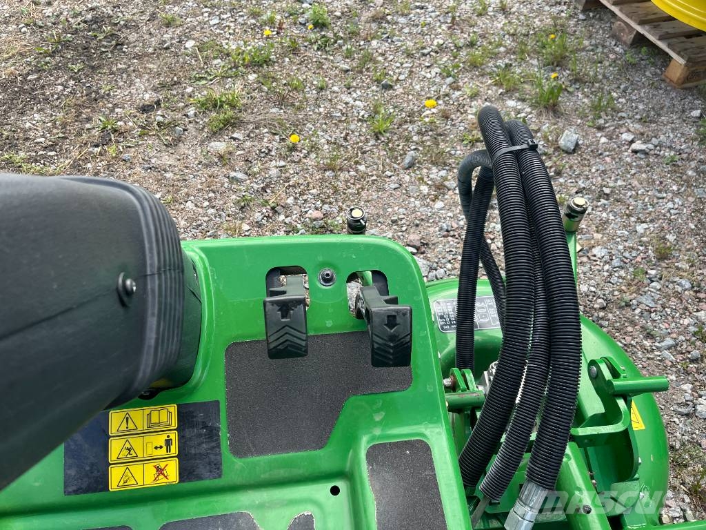 John Deere 7400 A TerrainCut Päältäajettavat ruohonleikkurit