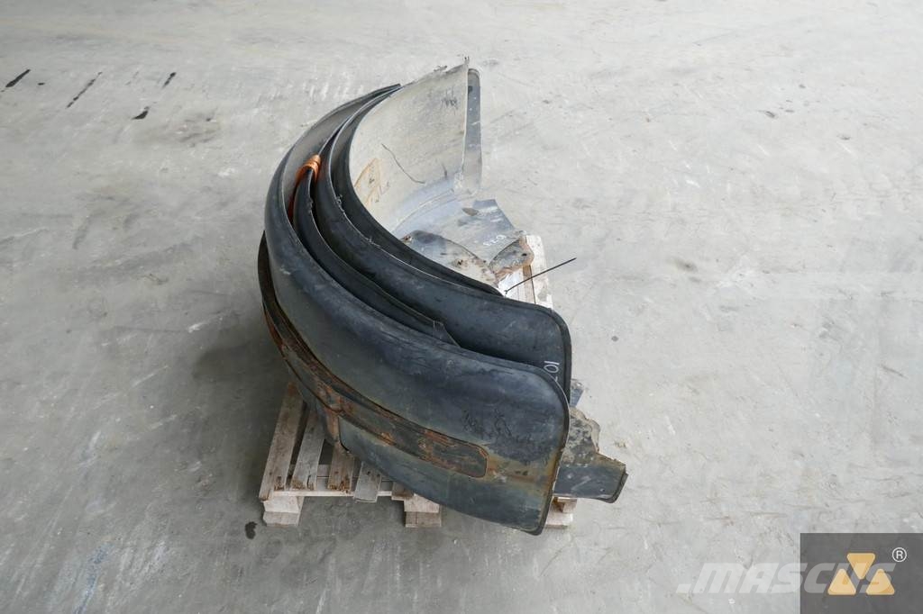 CAT 140M Fender set Transport - drugo