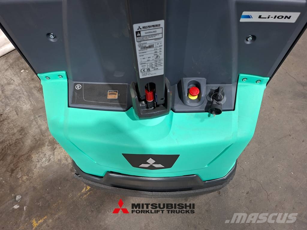 Mitsubishi PBP20N3 Montacargas manual