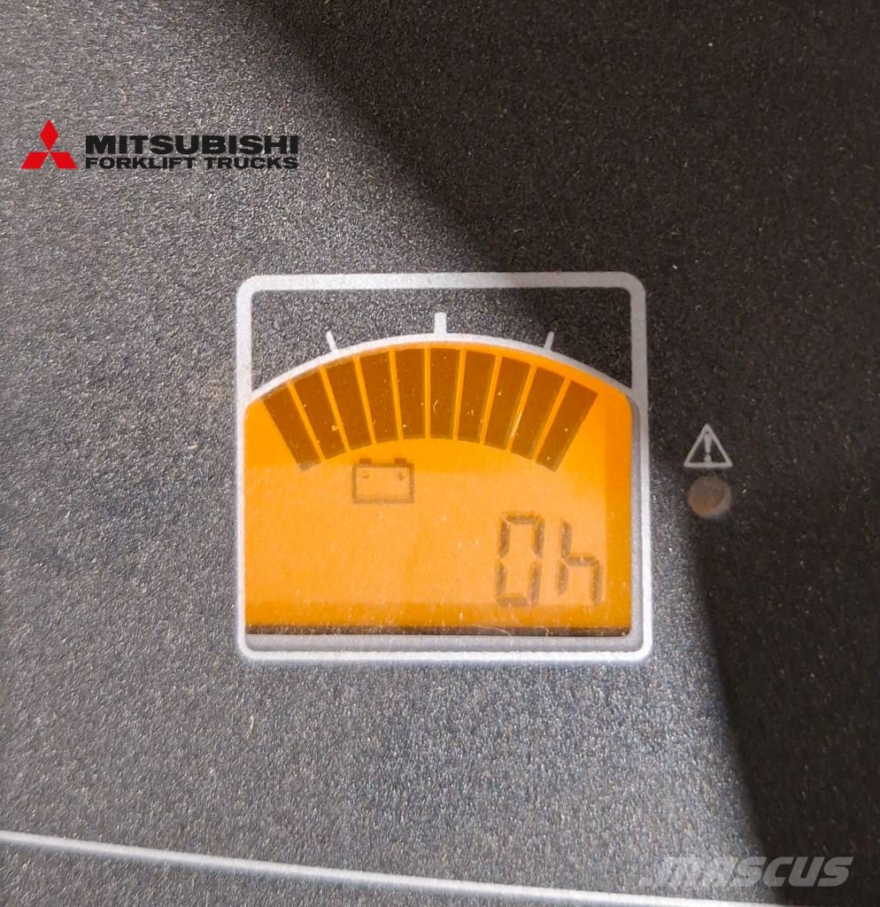 Mitsubishi PBP20N3 Montacargas manual