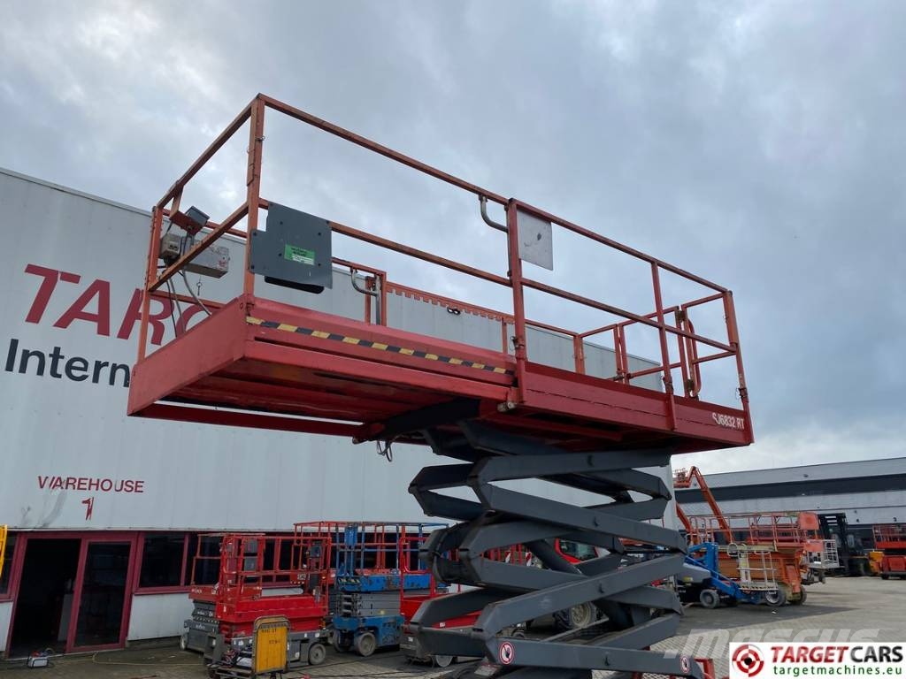 SkyJack SJ6832RT Diesel 4x4 Scissor Work Lift 1180cm Škarjaste dvižne ploščadi