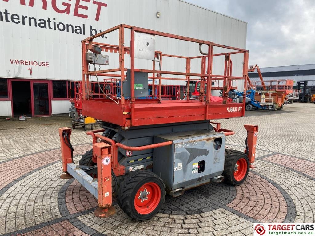 SkyJack SJ6832RT Diesel 4x4 Scissor Work Lift 1180cm Škarjaste dvižne ploščadi