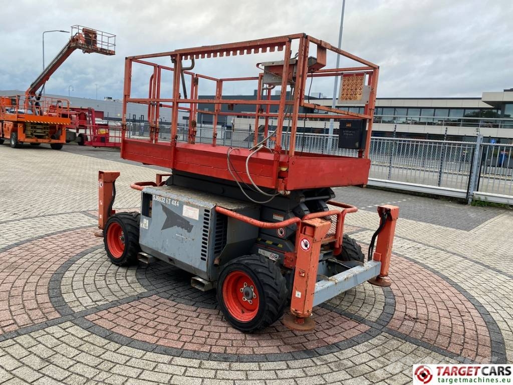 SkyJack SJ6832RT Diesel 4x4 Scissor Work Lift 1180cm Škarjaste dvižne ploščadi