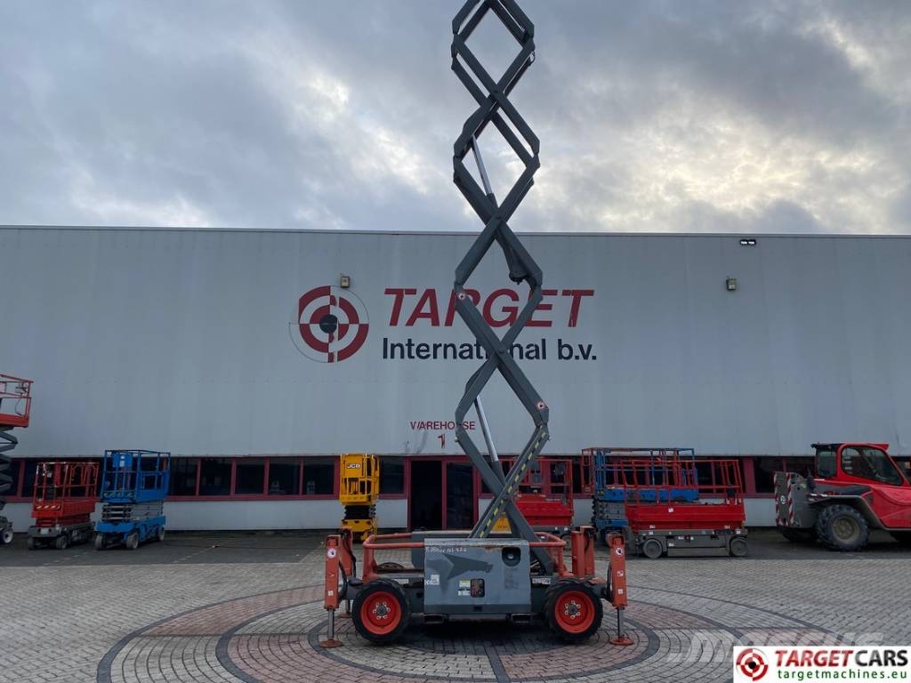 SkyJack SJ6832RT Diesel 4x4 Scissor Work Lift 1180cm Škarjaste dvižne ploščadi