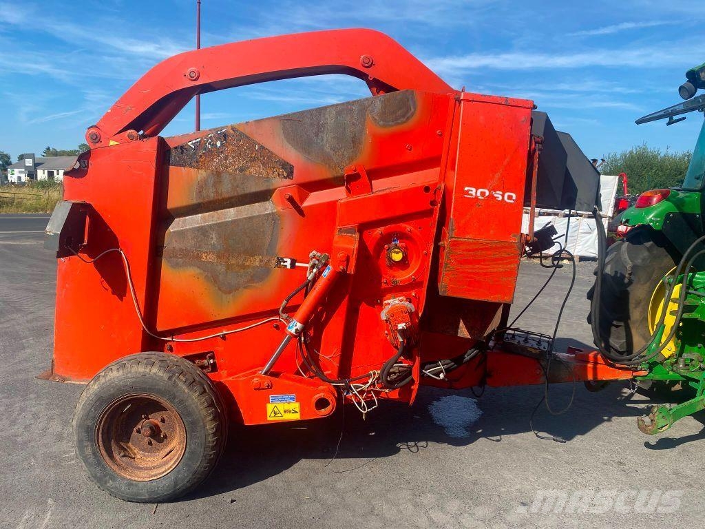 Kuhn MINOTOR 3060 Uitkuilmachines