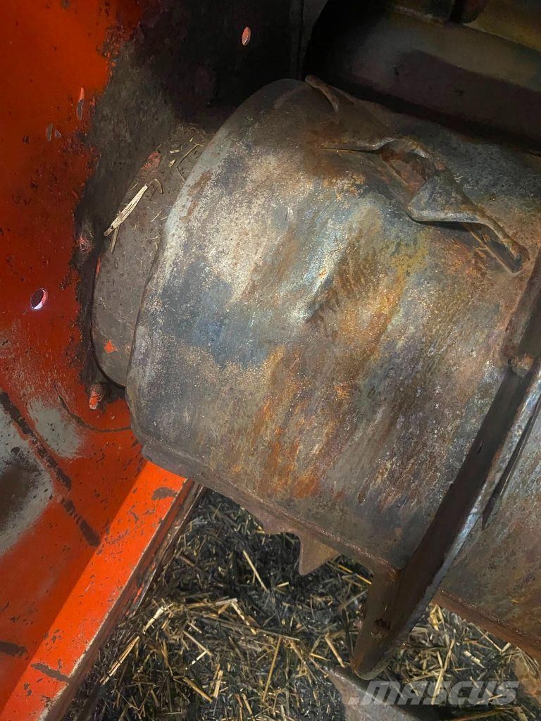 Kuhn MINOTOR 3060 Oprema za istovaranje silosa