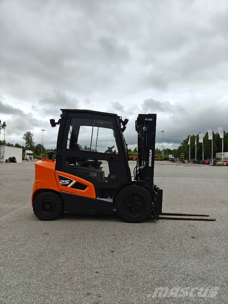 Doosan D25S-9 Diesel (varattu JJ) Dízel targoncák