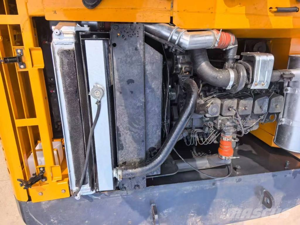 Hyundai HX 220 HD Bageri guseničari