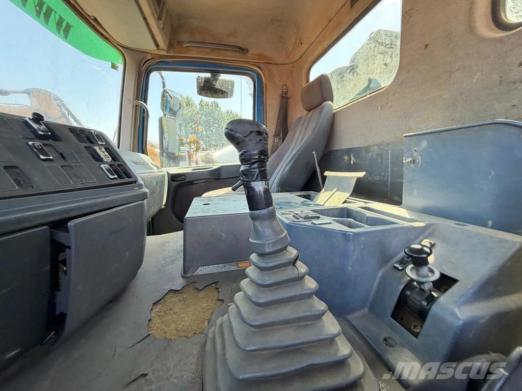 Mercedes-Benz Actros 4140 Kipper - 8x4 - Big Axles - Manual Gear 自卸式货车