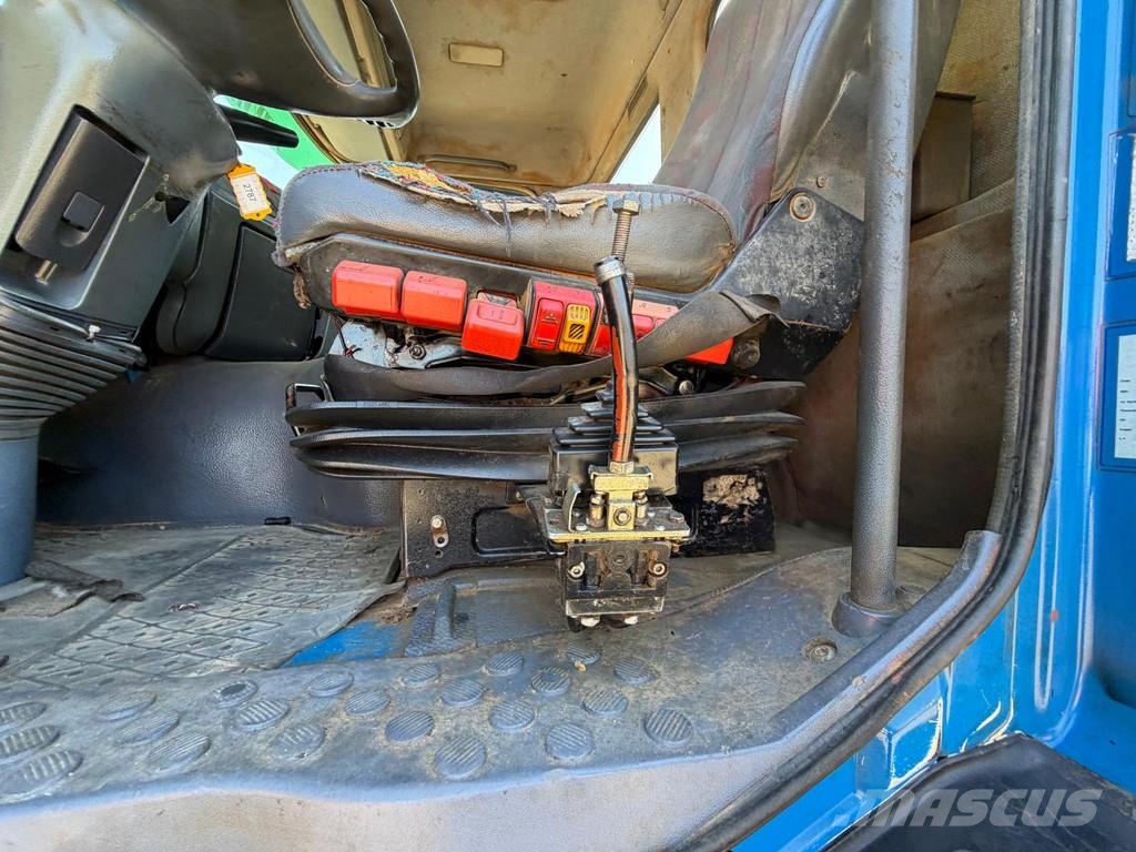 Mercedes-Benz Actros 4140 Kipper - 8x4 - Big Axles - Manual Gear 自卸式货车