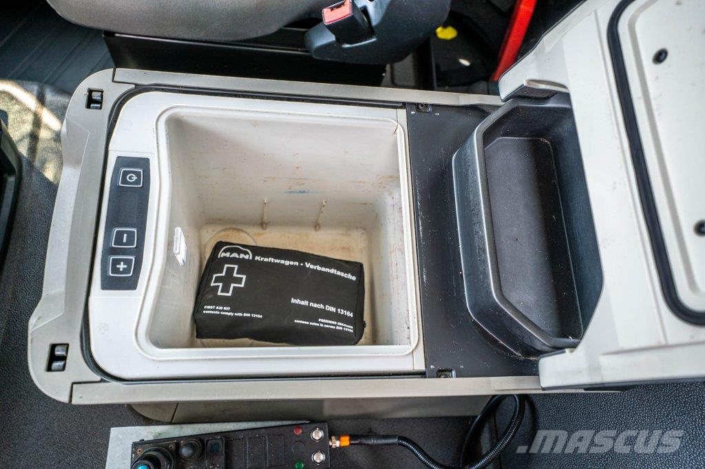 MAN TGS 33.470 BL - PALFINGER Камиони с кран с кука