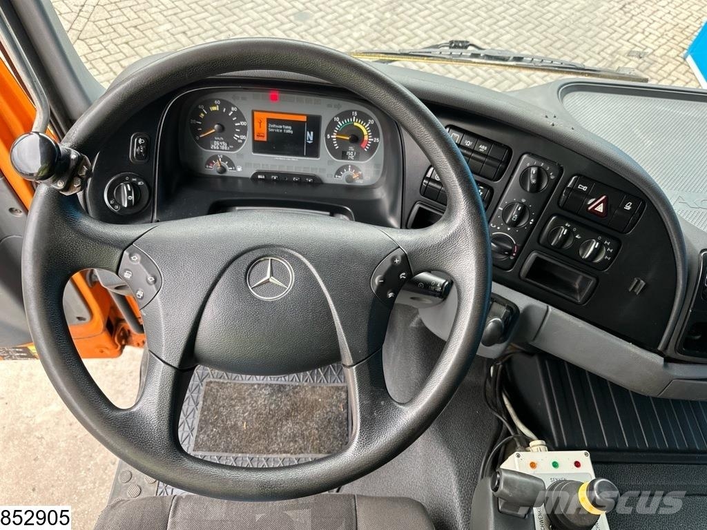 Mercedes-Benz Actros 1832 4X4, Grit spreader, Snow plough, Tippe Tipper trucks