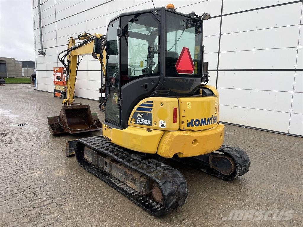 Komatsu PC55MR-5 휠 굴삭기