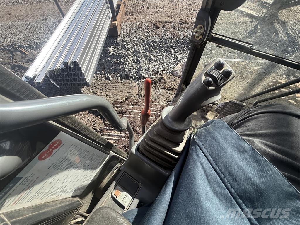 Hitachi ZX135 US-3 履带挖掘机