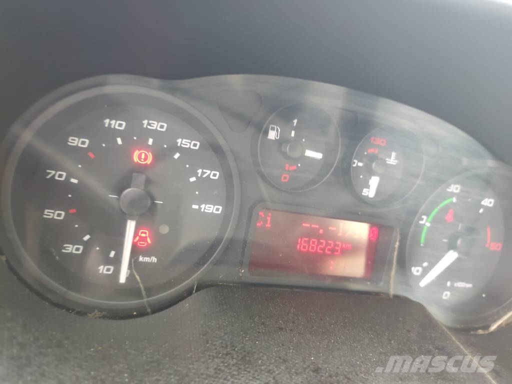 Iveco Daily 35-130 Lastbiler med tip