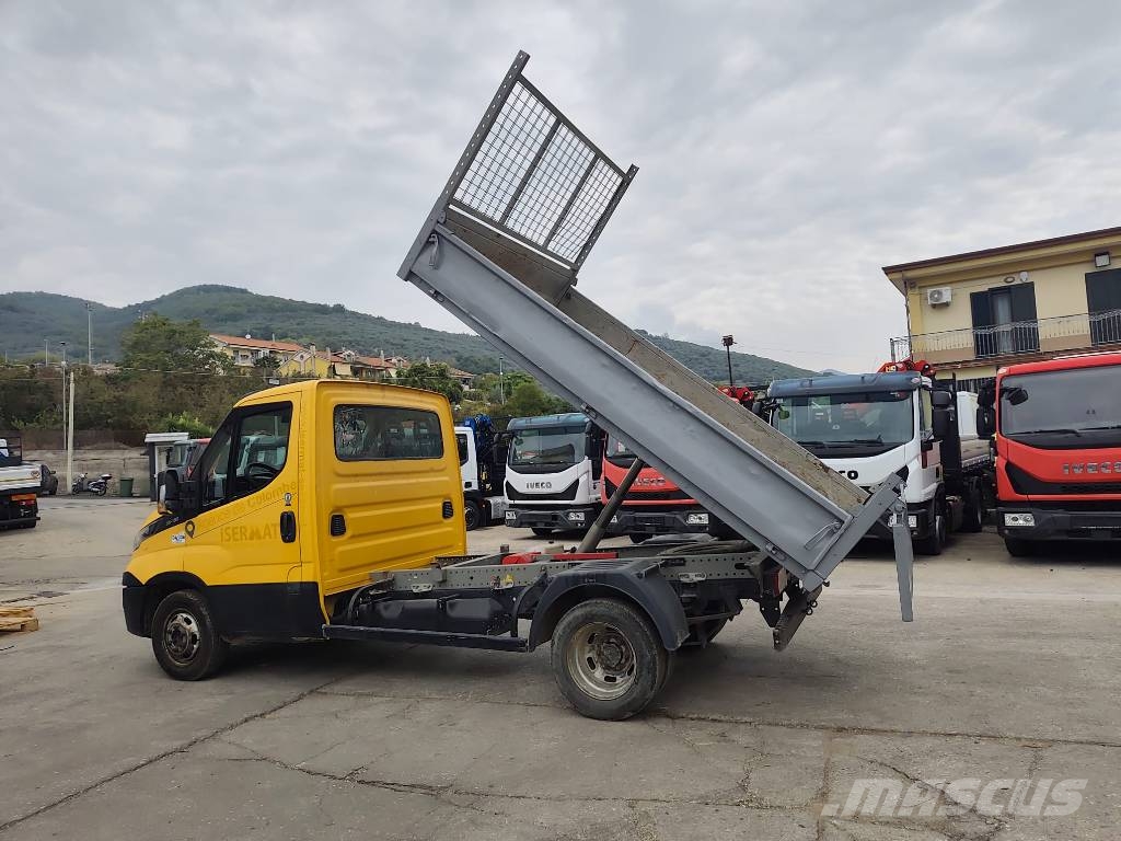 Iveco Daily 35-130 Lastbiler med tip