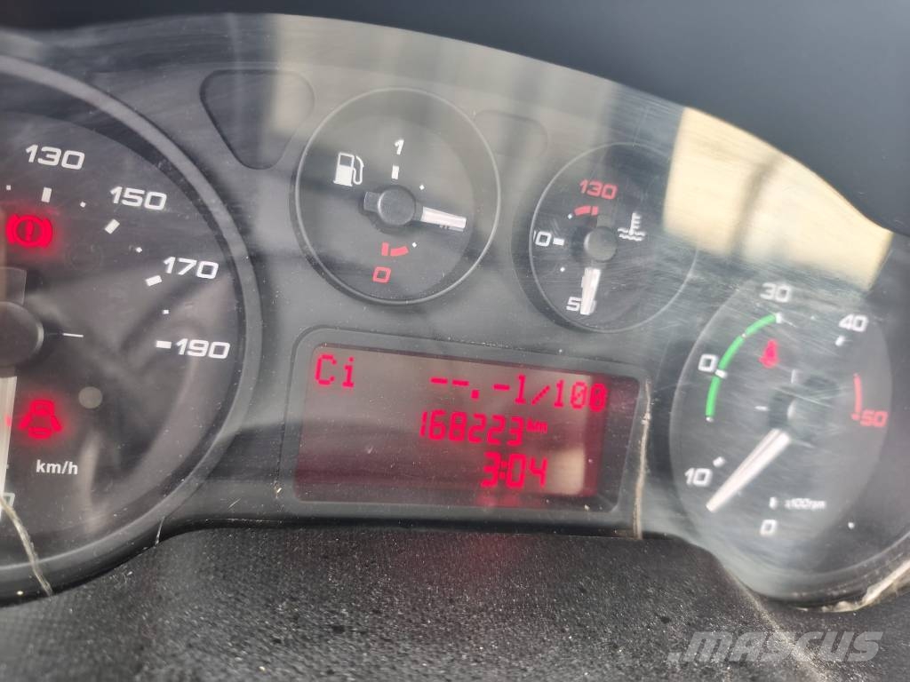 Iveco Daily 35-130 Lastbiler med tip