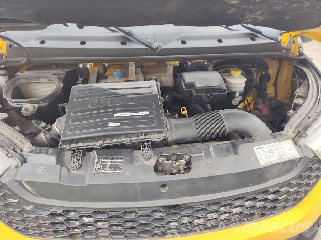 Iveco Daily 35-130 Lastbiler med tip
