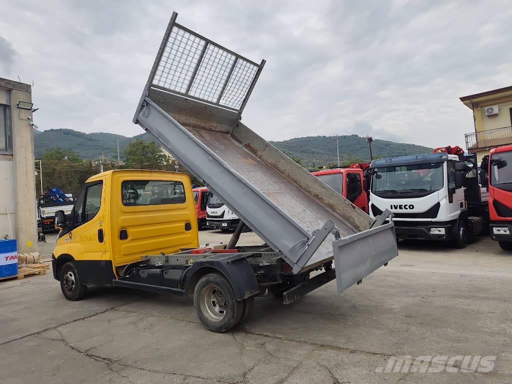 Iveco Daily 35-130 Lastbiler med tip
