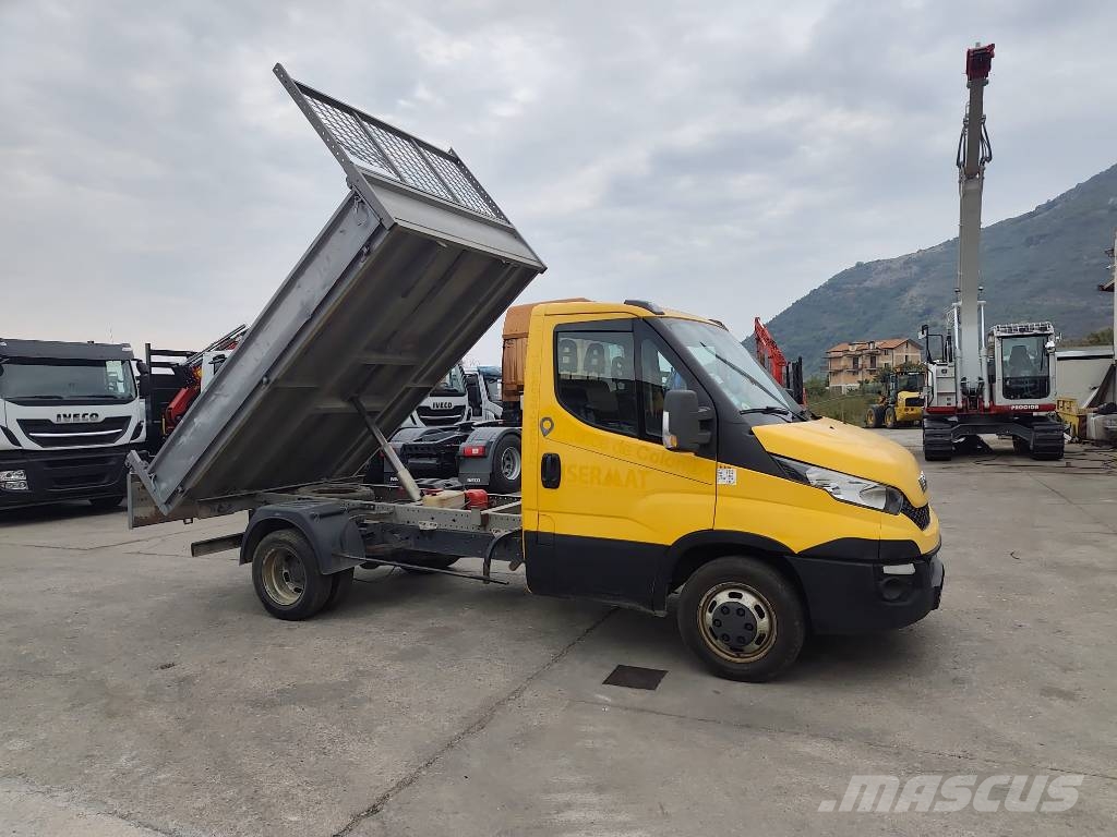 Iveco Daily 35-130 Lastbiler med tip