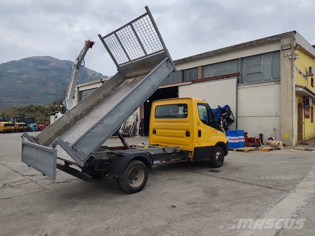Iveco Daily 35-130 Lastbiler med tip