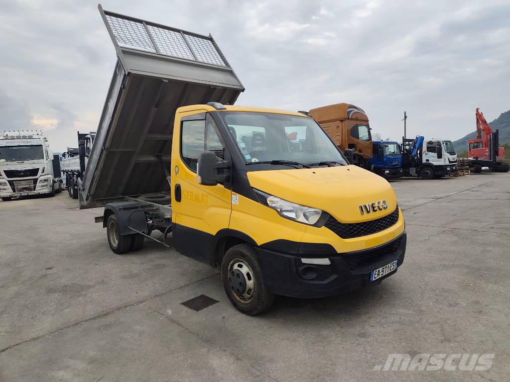Iveco Daily 35-130 Lastbiler med tip