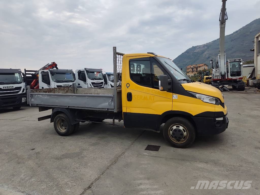 Iveco Daily 35-130 Lastbiler med tip