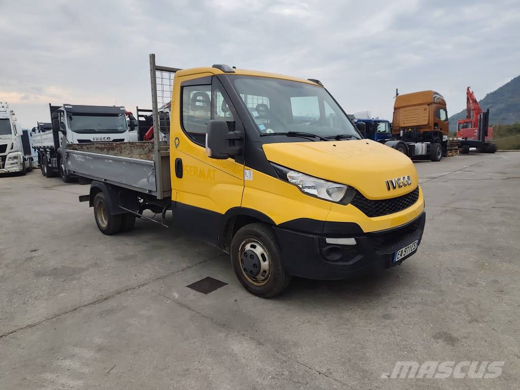 Iveco Daily 35-130 Lastbiler med tip