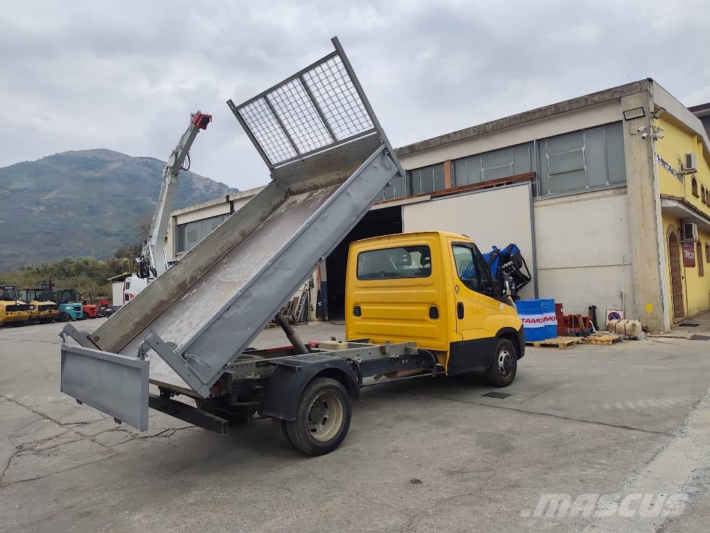 Iveco Daily 35-130 Lastbiler med tip