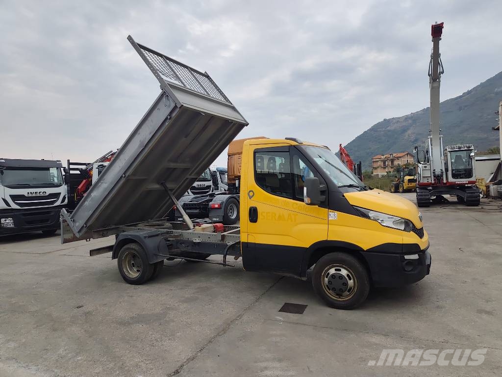 Iveco Daily 35-130 Lastbiler med tip