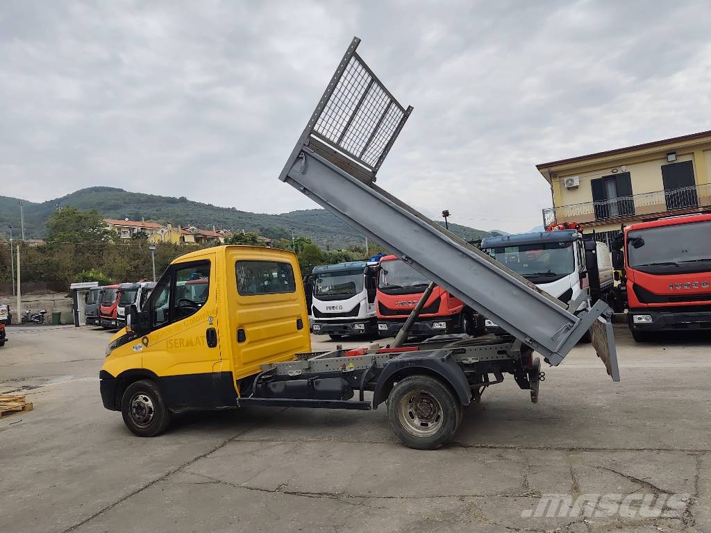Iveco Daily 35-130 Lastbiler med tip