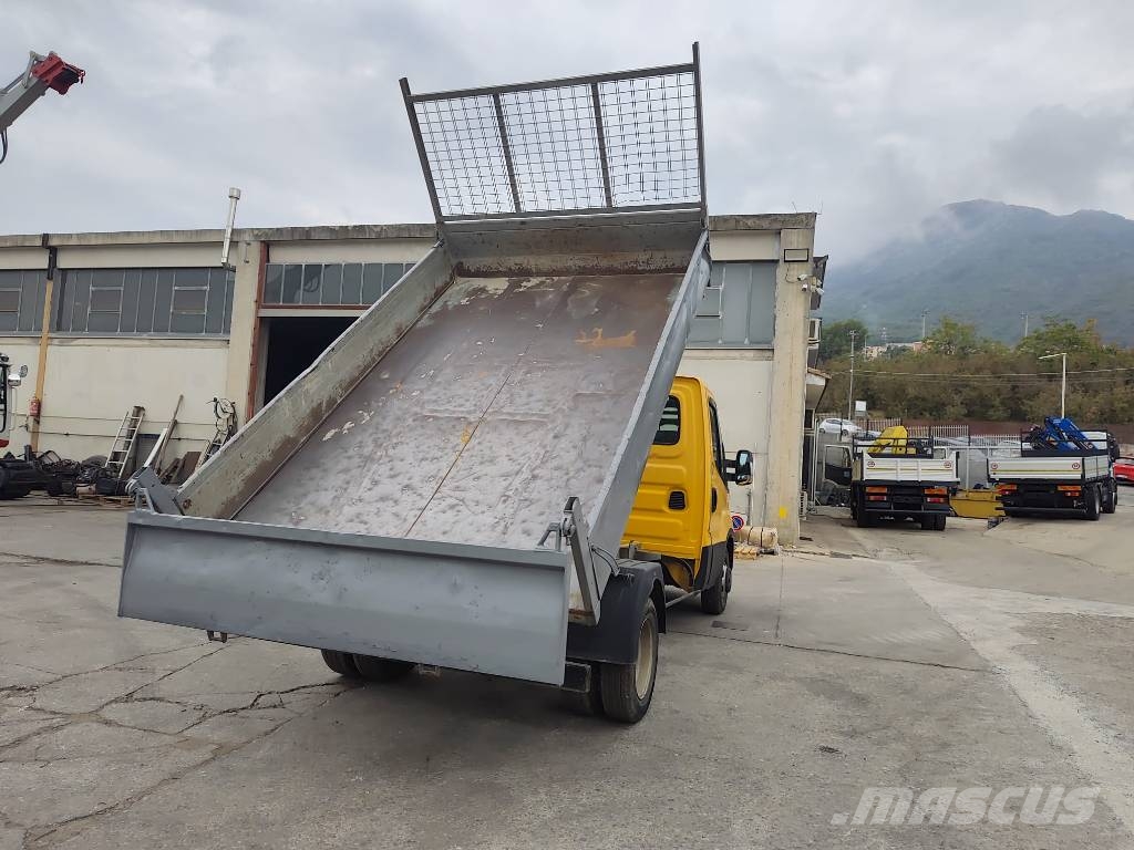 Iveco Daily 35-130 Lastbiler med tip