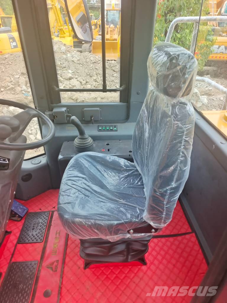 SDLG LG 956 L Plenty of wheel loaders in stock Kolesni nakladalci