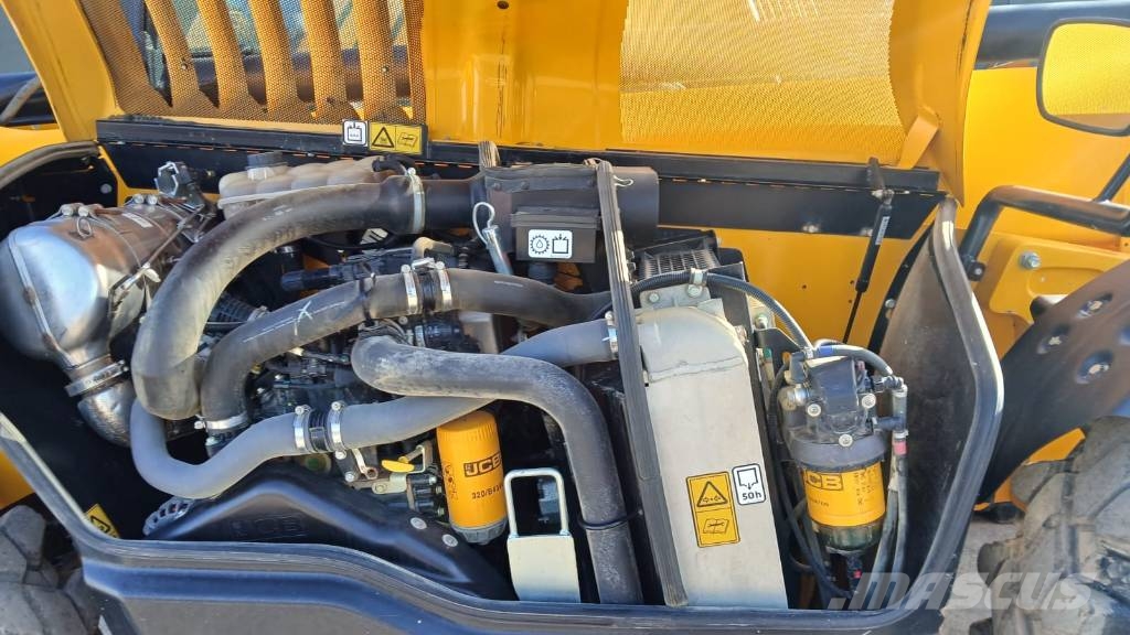 JCB 535-95 مناولات متداخلة