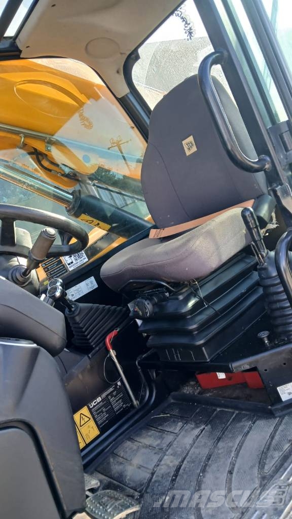 JCB 535-95 مناولات متداخلة