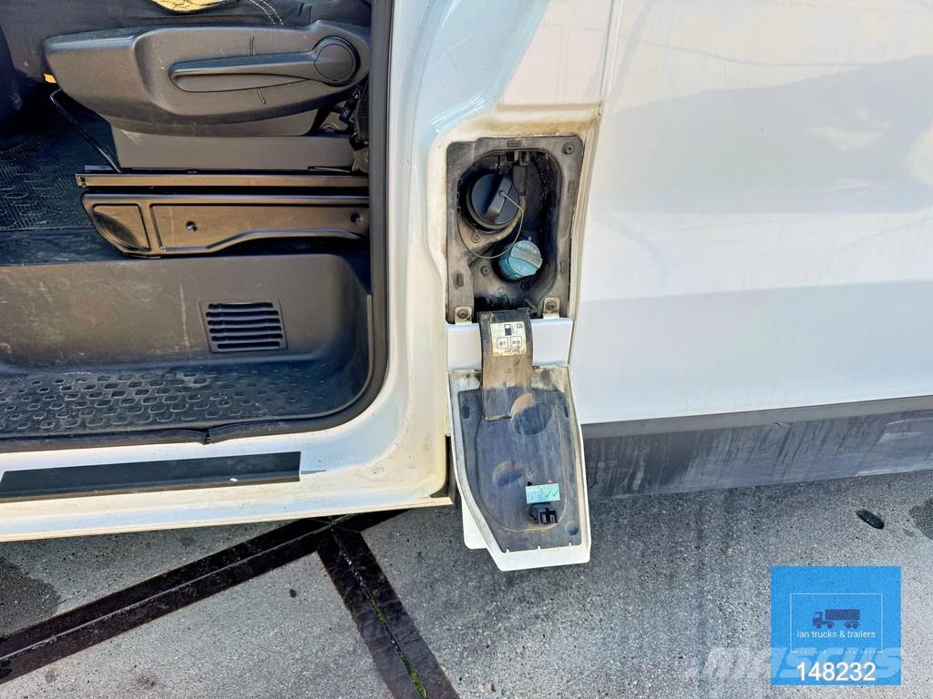 Renault Trafic DCI | Nacelle | 111FCC France Elevateur | E Teherautóra szerelt emelők és állványok
