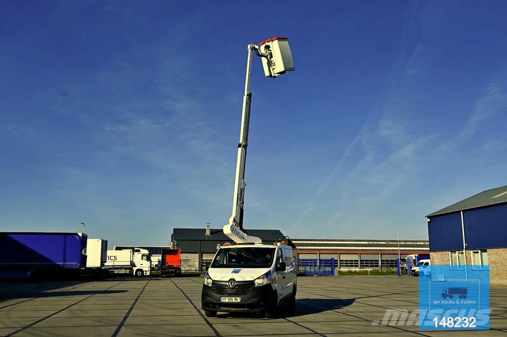 Renault Trafic DCI | Nacelle | 111FCC France Elevateur | E Teherautóra szerelt emelők és állványok