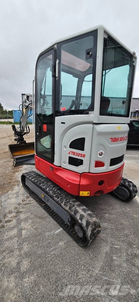 Takeuchi TB 325R Höst kampanj! Miniescavadeiras < 7t (Mini escavadeiras)