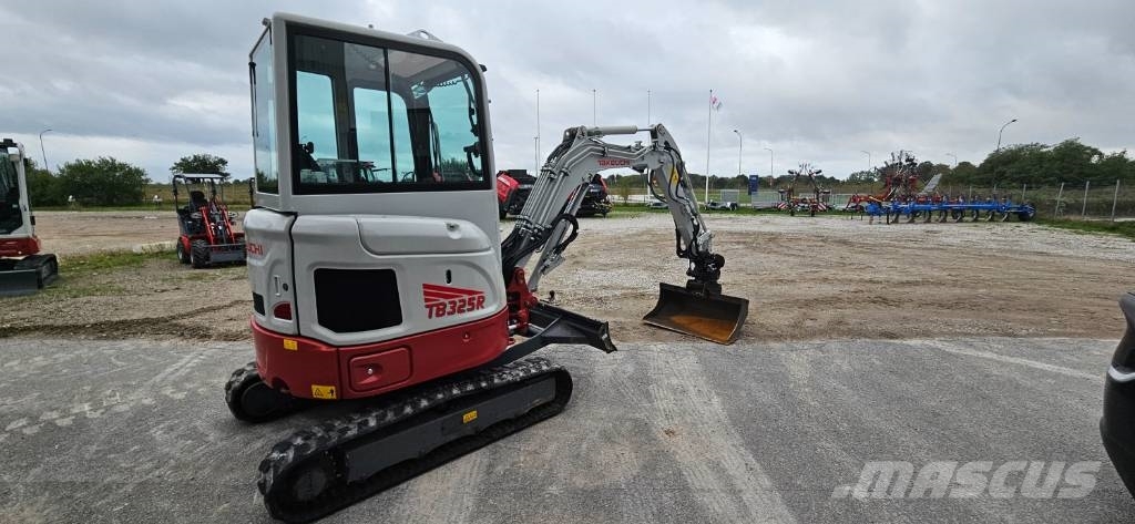 Takeuchi TB 325R Höst kampanj! Miniescavadeiras < 7t (Mini escavadeiras)