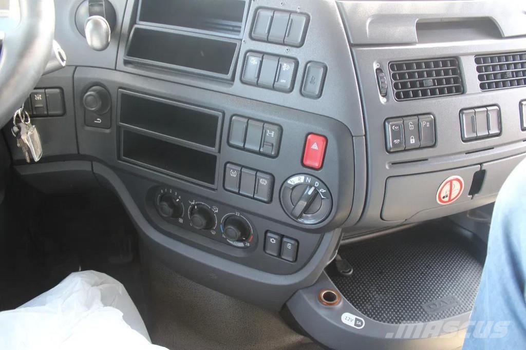 DAF XF 106.460 + EURO 6 Tractor Units