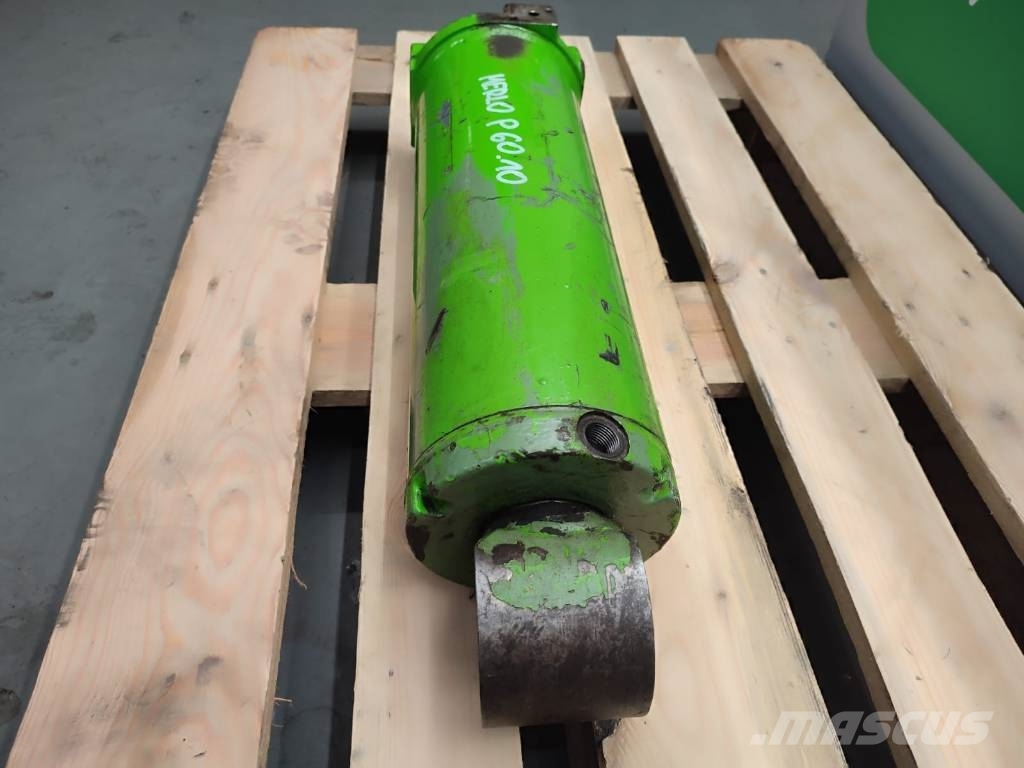 Merlo Merlo P60.10 compensation actuator Bommer og stikker