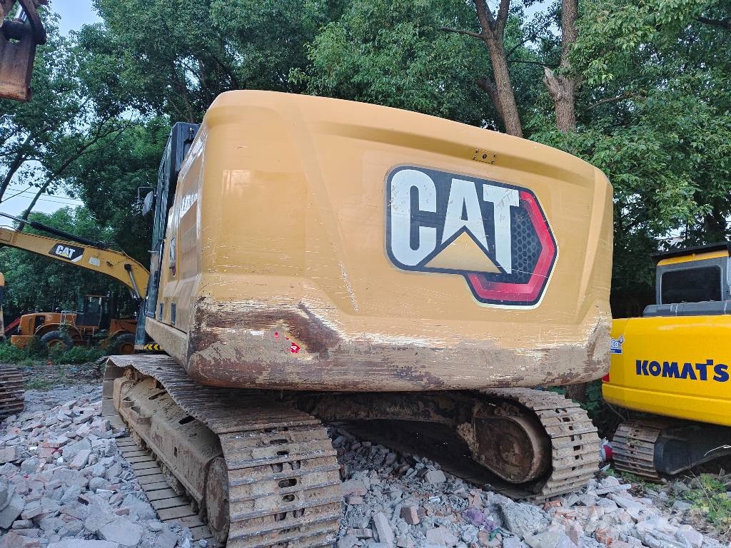 CAT 323 履带挖掘机