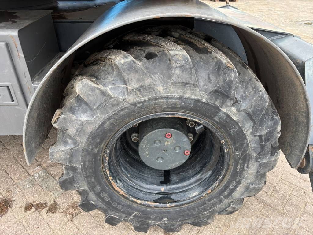 Komatsu PW 148-10 Εκσκαφείς με τροχούς - λάστιχα