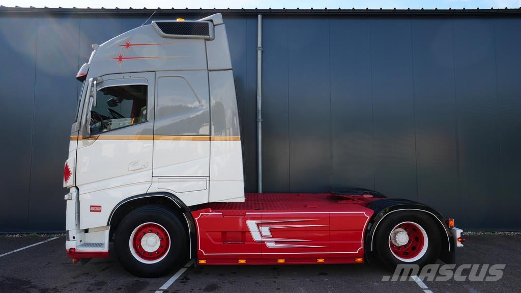 Volvo FH500 ADR GLOBETROTTER SHOWTRUCK Trekkers