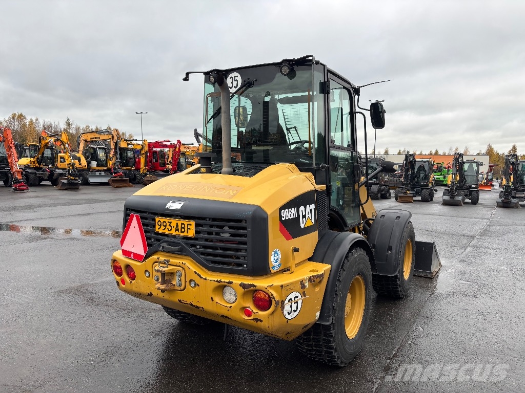 CAT 908 / Lisähyd, Kauha, Hyvät renkaat! Pyöräkuormaajat