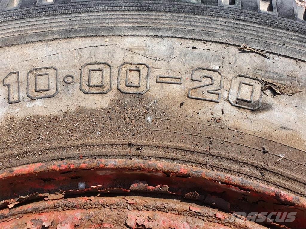 Dunlop 10.00-20 الإطارات والعجلات والحافات