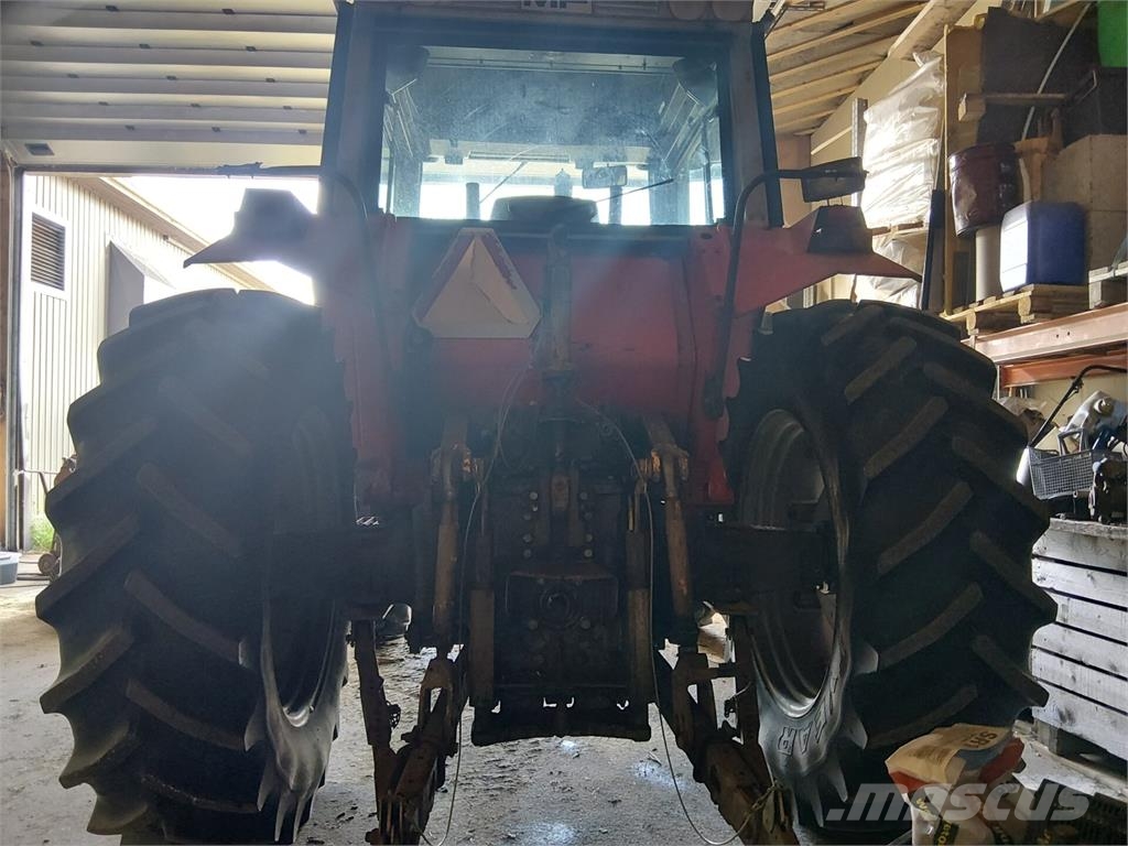 Massey Ferguson 2620 الجرارات