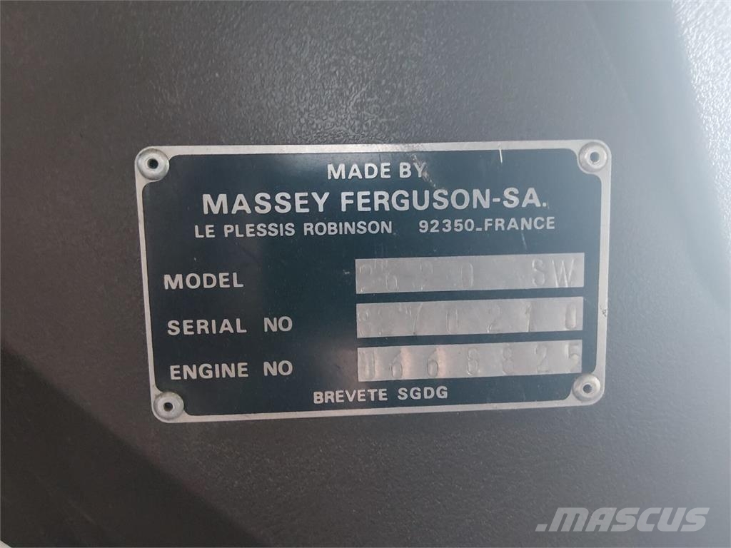 Massey Ferguson 2620 الجرارات