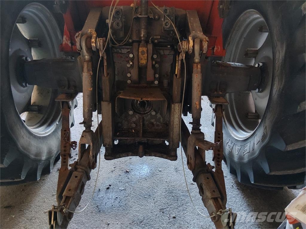 Massey Ferguson 2620 الجرارات