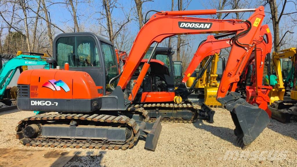 Doosan DH 60 小型挖掘机
